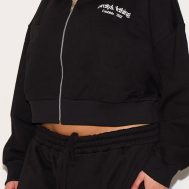 5c47cd87e566207b42d21d93f9eb688f5d45fc57_CNK3384_4_prettylittlething_plus_black_printed_premium_wide_leg_joggers