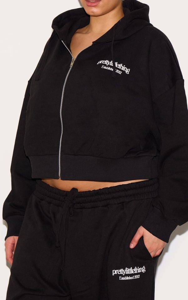 5c47cd87e566207b42d21d93f9eb688f5d45fc57_CNK3384_4_prettylittlething_plus_black_printed_premium_wide_leg_joggers