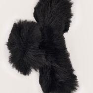 5c9b9653344e9f863228f03e137584fe997d3146_CNK7596_3_black_faux_fur_hair_claw