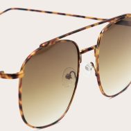5cca9e2aa4e7ff6ddfd781f5da42b7495ab7d988_CNL7860_3_gold_tort_oversized_metal_frame_aviator
