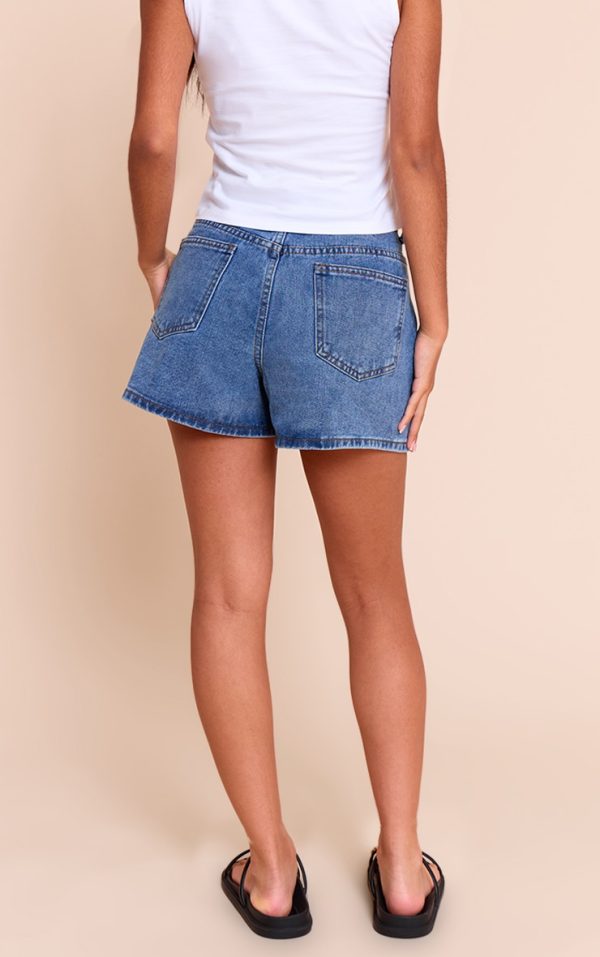 60ac54c6a675ab2a95aa6bafe524979ef793f834_CNM3436_3_petite_mid_blue_wash_high_waisted_mom_shorts