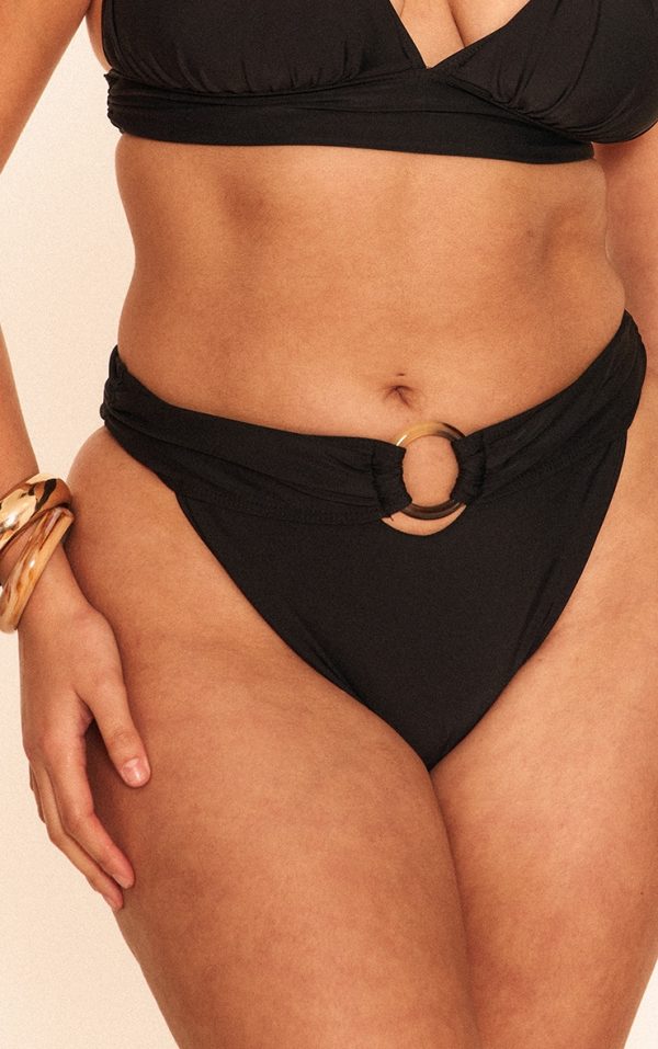 61af9a59ab1617fd88a98e49db4895ec2fa992a4_CNM3333_4_plus_black_o_ring_detail_tanga_bikini_bottoms
