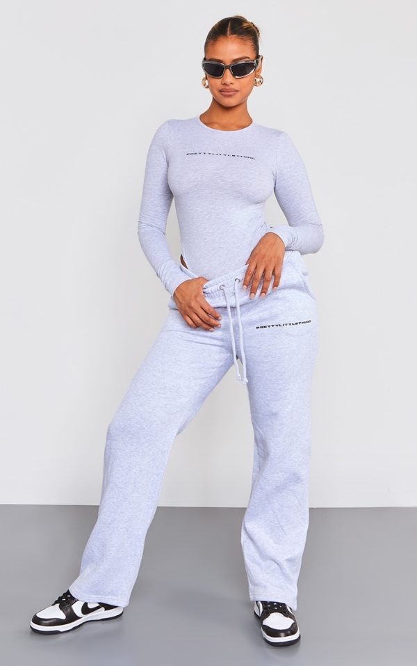61c1094c4c55adfb509fb8672ff93663f21e5915_CNG5261_1_prettylittlething_ash_grey_logo_straight_leg_joggers