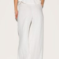 626eb35293b600b6b925e83f174f6174a55182b0_CNM3210_3_white_textured_mid_rise_wide_leg_trousers