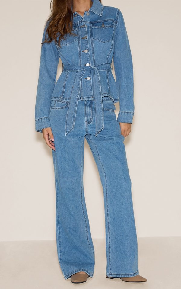 628d9075e852e26f46315fc6f1a0a8bc869e4cb8_CNN0927_2_light_blue_mid_waist_contrast_stitch_flared_jeans