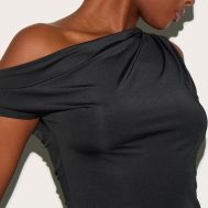 629407b6259aeb5cc358000da89efb0a321ac2fb_CNK9494_4_black_slinky_asymmetric_ruched_detail_long_top