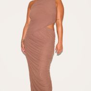 62b07db620a34e4605ffe3c5f8ae9c19c568848f_CNM2037_3_plus_mushroom_one_shoulder_ruched_maxi_dress