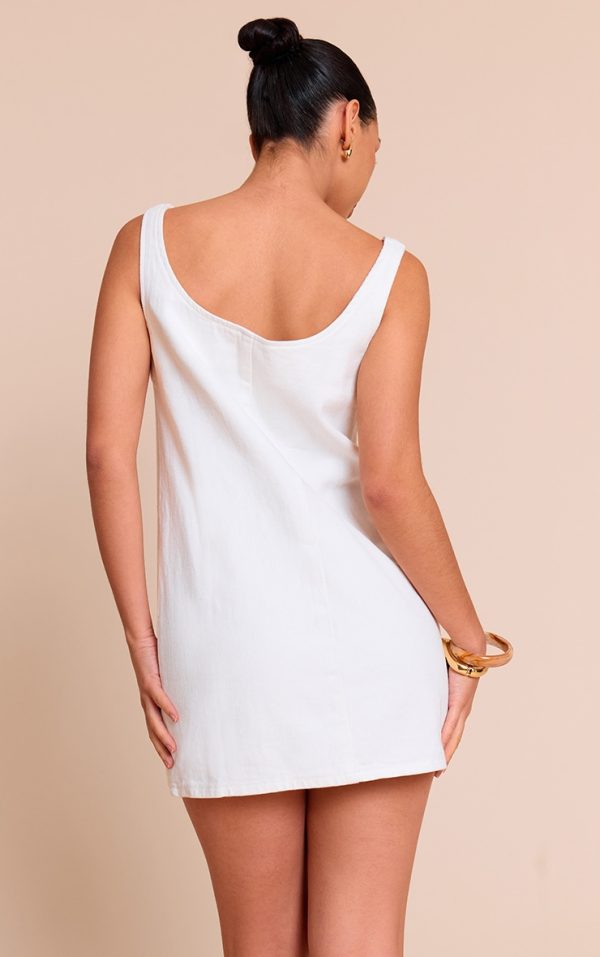 62c2f80bcffab4dfeab83624a743763ed6d45d98_CNM6026_2_white_a_line_shift_denim_mini_dress