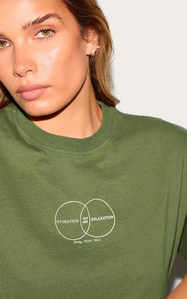 62ccb176d346fdb4379b0cca7973cd8e888810cc_CNL7875_4_forest_green_focus_printed_boxy_oversized_t_shirt