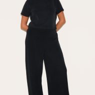 642f9738ffc3dfbc5d70a6d0fda84683e68f3544_CNM4213_3_plus_black_cap_sleeve_modal_crop_top