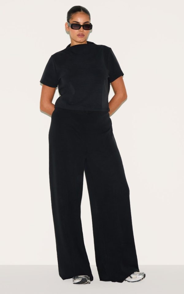 642f9738ffc3dfbc5d70a6d0fda84683e68f3544_CNM4213_3_plus_black_cap_sleeve_modal_crop_top