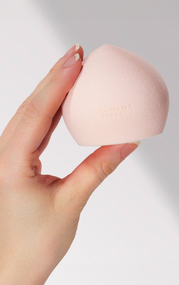 6449694253a6a5e4bdc9c3d5cfa0b2a92c332b3e_CNN4655_3_clomana_beauty_mega_marshmallow_sponge