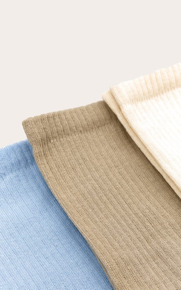64db3abed549aec363bc7dbc19818dd5e7772a70_CNL3992_2_prettylittlething_natural_tonal_3_pack_ankle_sock