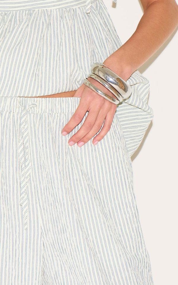 6545b94a32f9a7af9817d19bede805562a1a9253_CNM1910_4_sage_green_woven_textured_striped_straight_leg_trousers