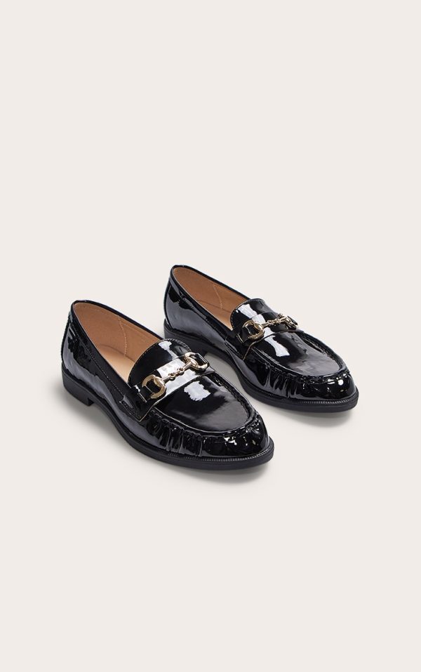 66f9504e200399ff9cbb62228f48fb2a3a53cd28_CNN2129_2_black_patent_loafer_with_gold_buckle_detail