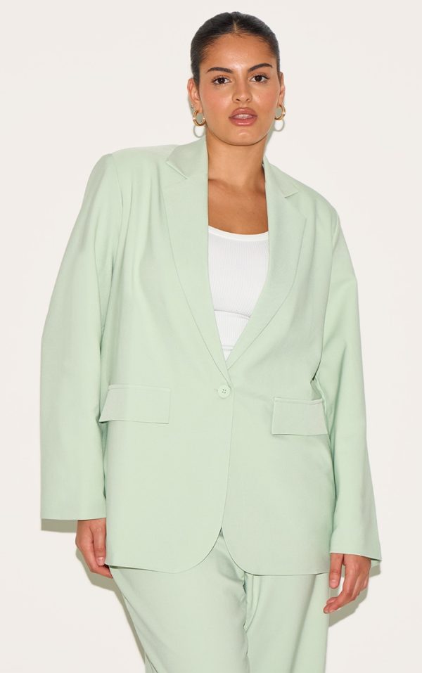 6788ecf1198e7de65d0477ecca150320f745fd38_CNM6265_1_plus_sage_tailored_structured_blazer