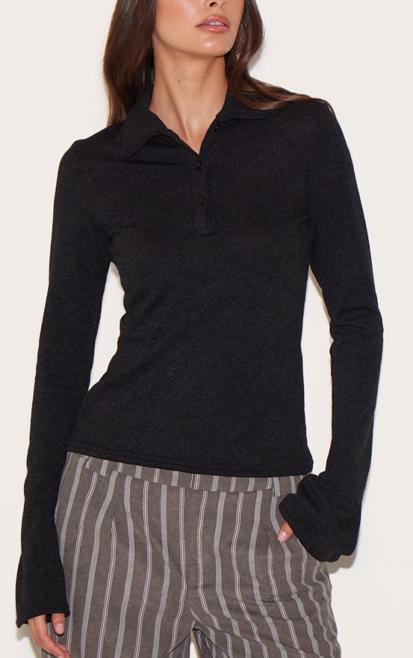 682eb5eab620bafaf5a8455d6f4fb93d2a9f4170_CNL8984_4_black_textured_button_down_flared_long_sleeve_top