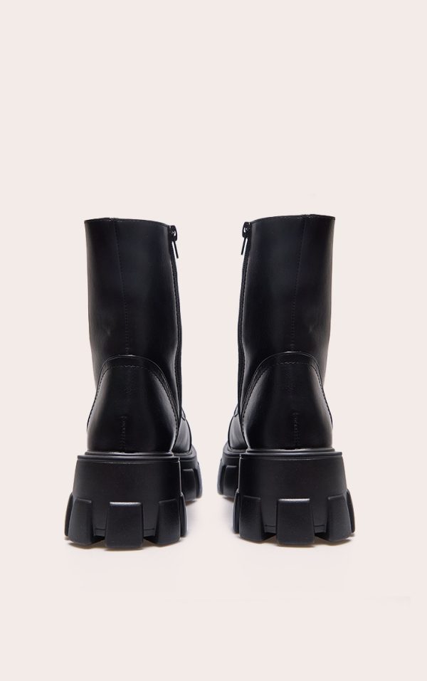 6897cccd664bb3de1372b197699869c36c7c846b_CMP3381_3_black_wide_fit_lace_up_extreme_chunky_hiker_boots
