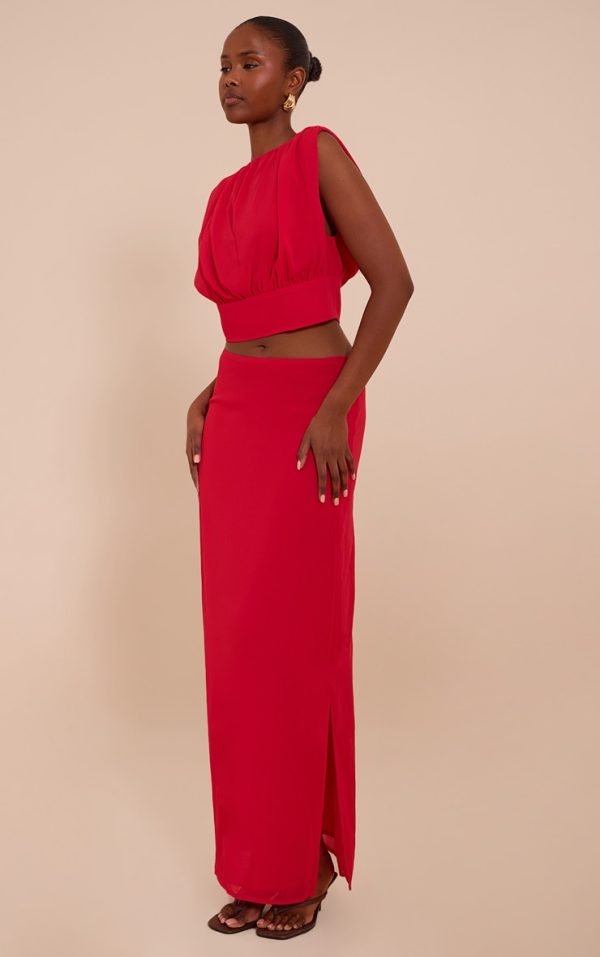 68cb2e32ff327941bea88c41bc10ae18338ba78c_CNN1879_3_tomato_red_chiffon_ruched_crop_top