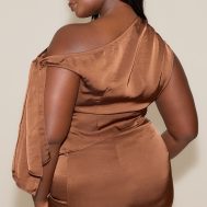 68ebd4f79da915e8d52f0b8cf5f2beba74355407_CNM5714_2_plus_chocolate_tie_shoulder_satin_top