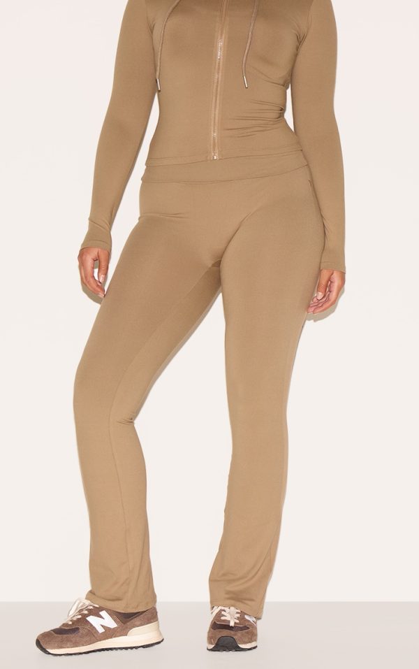 694540a1fdfa33fa2494af21170d5b8da6e17f05_CNM0053_2_shape_olive_sculpted_foldover_waist_flare_trousers