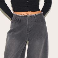 695cfa544793a2f1eaf75fe923d818915d4c3475_CNK7732_4_petite_black_fray_waist_low_rise_straight_leg_jeans