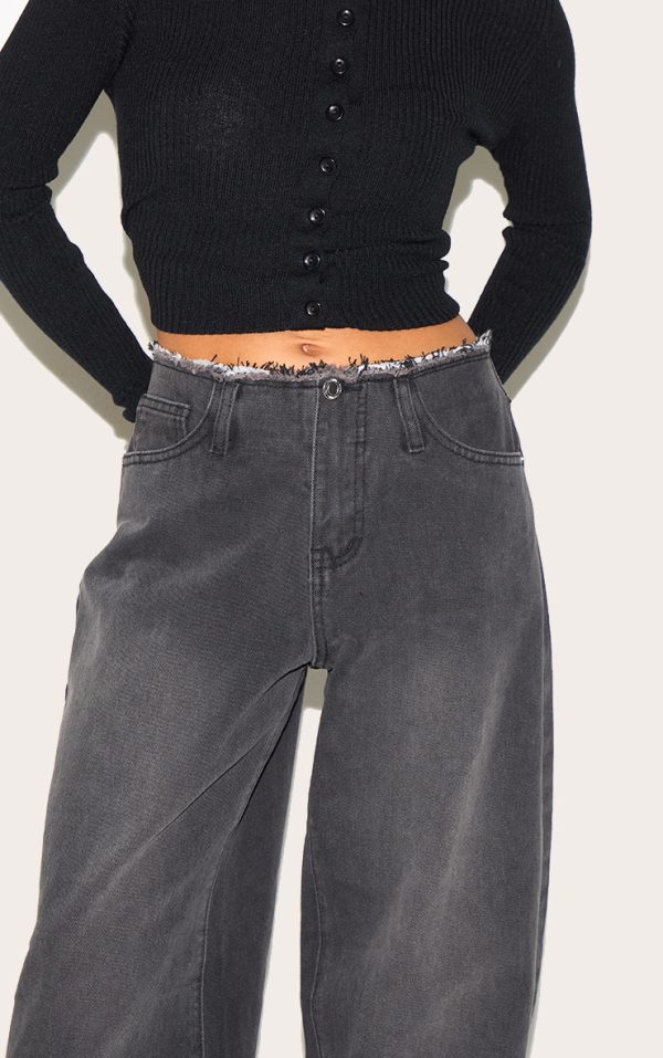 695cfa544793a2f1eaf75fe923d818915d4c3475_CNK7732_4_petite_black_fray_waist_low_rise_straight_leg_jeans