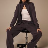 69bd4065730301788b1309c6477c984254703871_CNF7113_1_charcoal_seam_detail_straight_leg_joggers