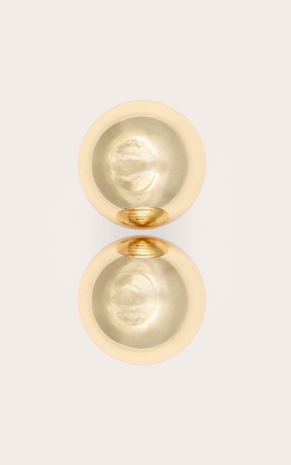 69c4ccbf0329cd66588fe578ae909b5ce03e7ebf_CNL8137_2_gold_round_chunky_bevelled_stud_earrings