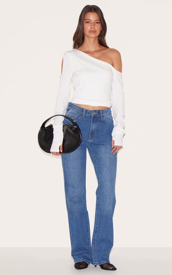 69c92024fdabecf50726f791d493152a3de736d7_CNJ9453_1_mid_blue_wash_seam_detail_straight_leg_jeans