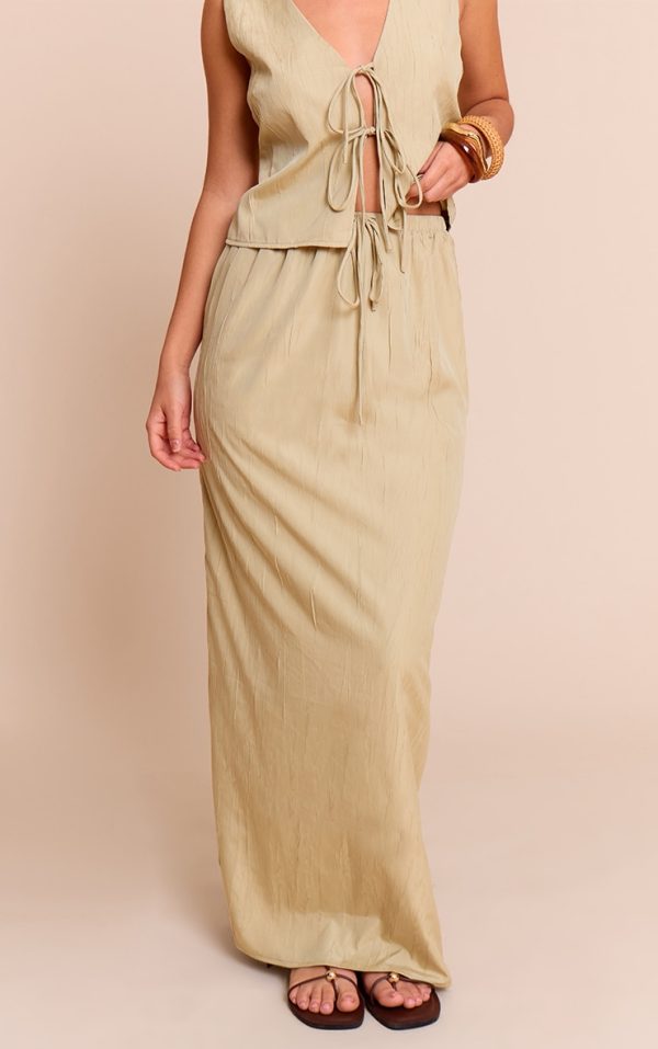 69d0fe9fafde401a9c15065cc48a06ecc6ec8cf9_CNM2349_2_clay_textured_tie_waist_detail_maxi_skirt