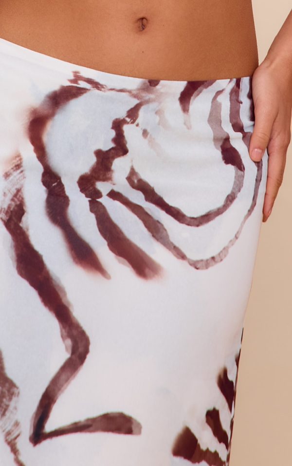 69da99ccbcaca0a4d049ca34ef16337a9eac97be_CNN1880_4_white_shell_print_chiffon_split_maxi_skirt