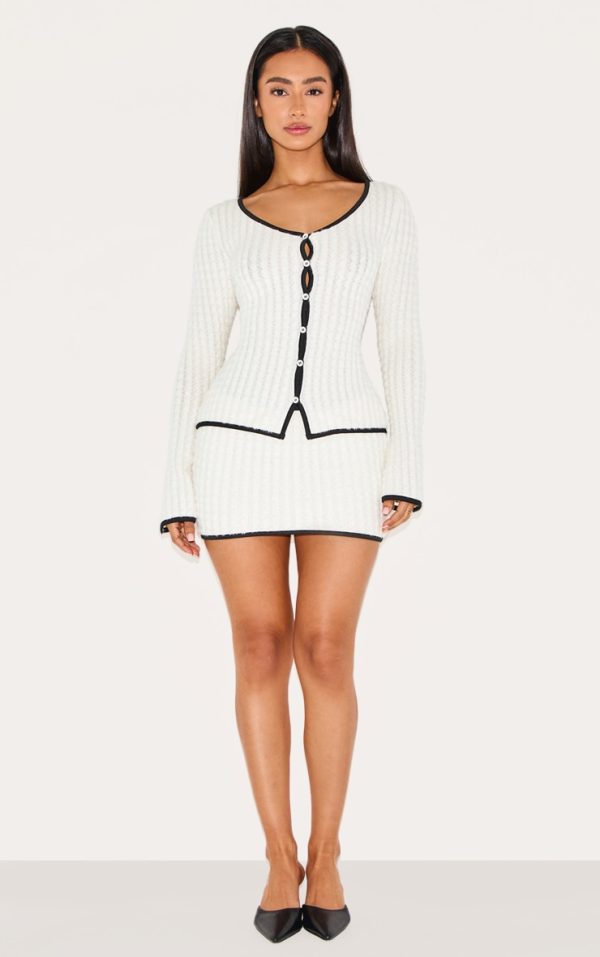 6ae4bfa55f6f286f1b62c34c1c58788dccf8ebe5_CNL8487_1_petite_white_fluffy_knit_mini_skirt