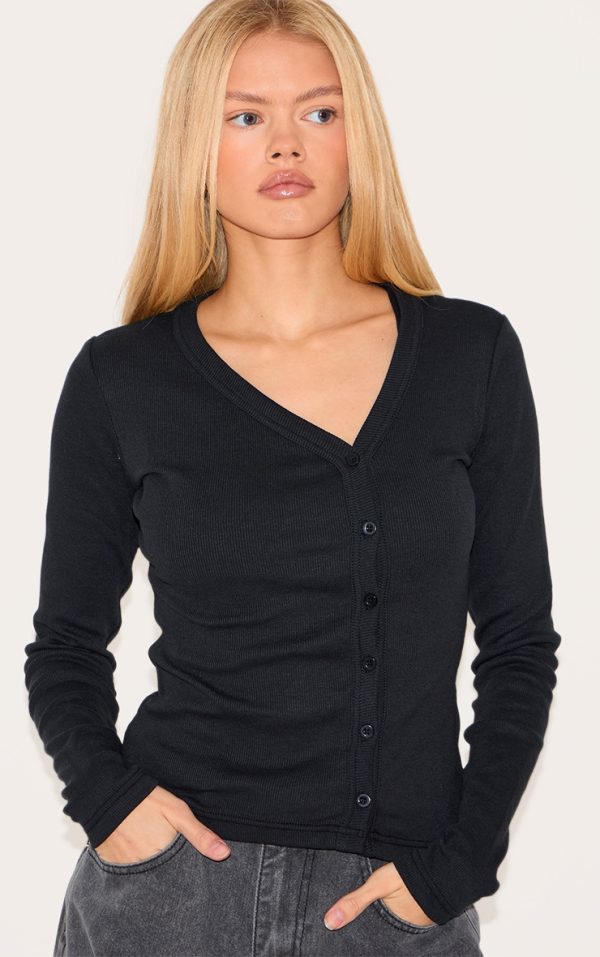 6af5aa0f48ea4b1c9fff316c39b099a6151e0539_CNL8016_1_black_button_down_asymmetric_long_top