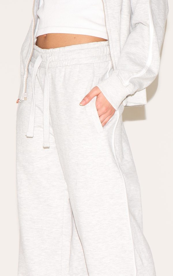 6b1ef025f445c3cc4767388d6d4e6a3b6f74370b_CNM9010_4_petite_ash_grey_pocket_detail_wide_leg_joggers