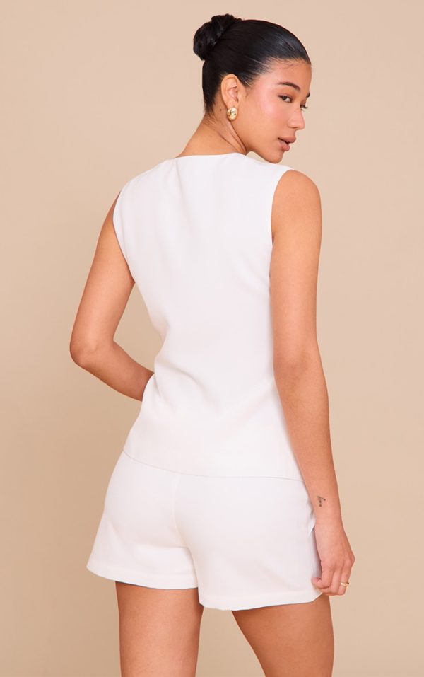 6bbd4de1c0f66dac6b590ea73b2dd43d00f5d70a_CNM6122_2_white_hook_and_eye_detail_waistcoat
