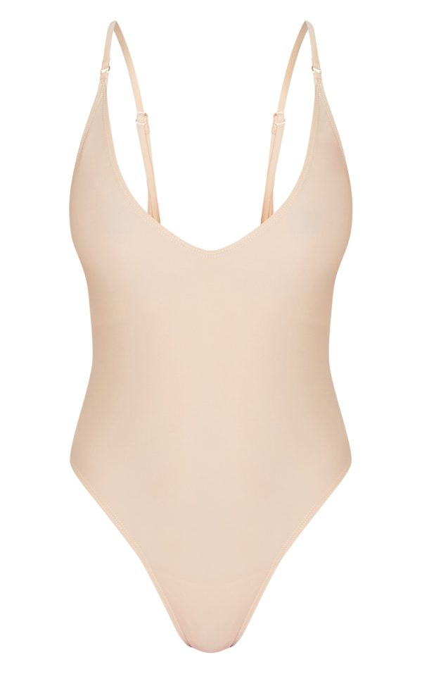 6cf6e4d2b4675952e7688cafa73342069a111fde_CNM0016_5_stone_low_scoop_basic_swimsuit
