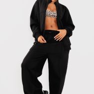 6d3970868bb71f72df578abe6cff21fe246cfc2f_CNK4386_3_petite_black_seam_detail_zip_through_track_top