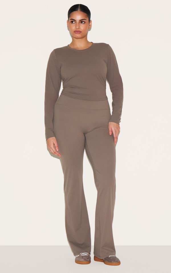 6d786f09e8492b3a9a41306d80f4bde29df679e2_CNL5104_6_brown_sculpt_straight_leg_yoga_pants-1