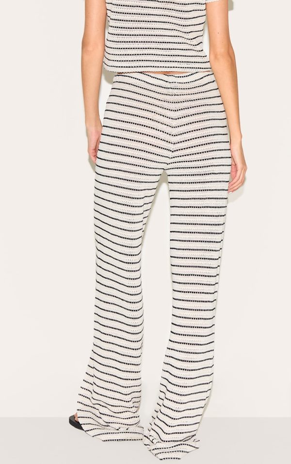 6e13d3bc4a9a2966545832aa1b9c91195621f756_CNM7402_3_black_striped_textured_casual_trousers