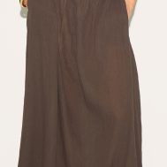 6e51e7b0f2af857af199f472508adb99fb361635_CNM3530_5_dark_chocolate_linen_blend_seam_detail_mini_skirt-1