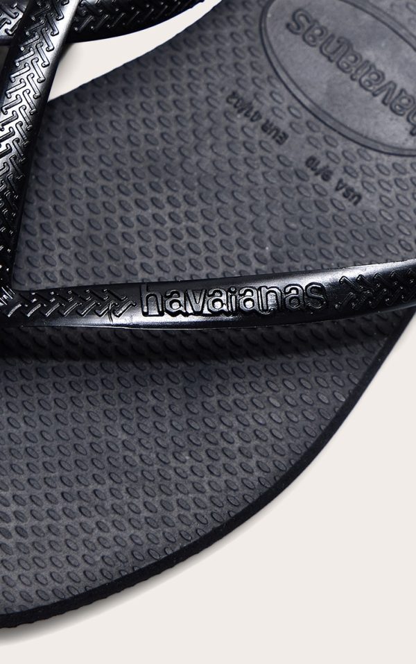 6e66a5f77ef2786511bf58c34c7afbcad8c6dd72_CNM1816_3_black_havaianas_slim_square_flip_flops