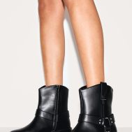 6ec83c9ee6b9ae26556a4afd1bb84baed5e65be9_CNK5674_5_black_wide_fit_cleated_sole_buckle_ring_detail_ankle_boots