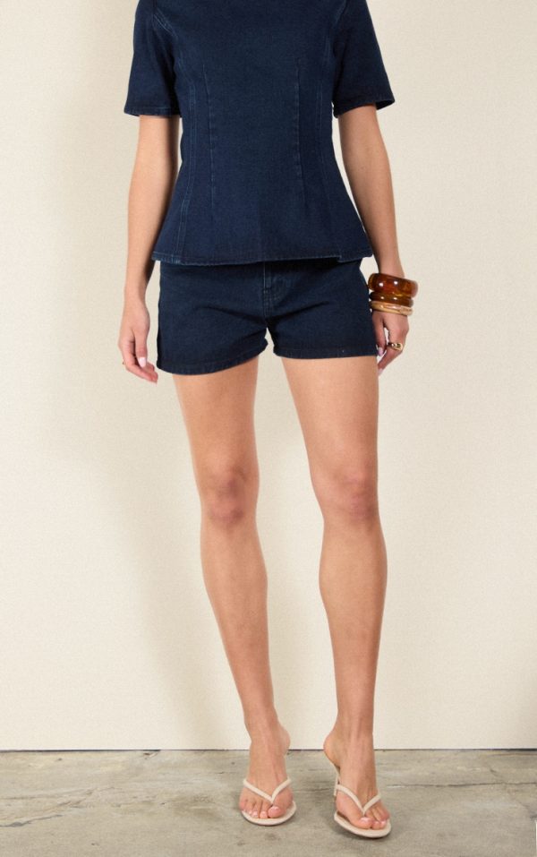 6edfe64f31eccbf45b581ed43137702c6bf31944_CNM4693_2_dark_indigo_high_waist_denim_shorts