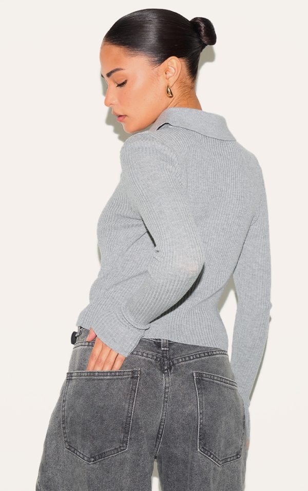 6f35d2e213c9913aba1727d8bb5307bf3b30176f_CNM6380_2_petite_grey_knit_collared_longline_top