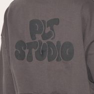 70b5e8986142761d1ccbaf5ced8ad733c4473c7e_CNK1375_4_prettylittlething_tall_charcoal_premium_studio_print_boxy_sweatshirt