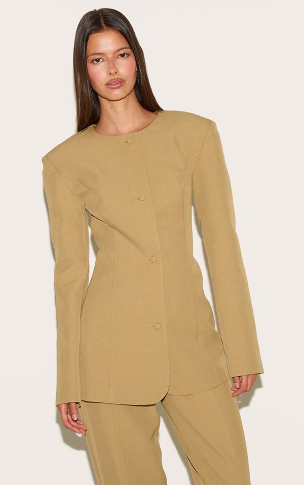 70bc530be520d13a6ac193a5e1384692e606dc8a_CNN1356_1_deep_mustard_tailored_fitted_blazer