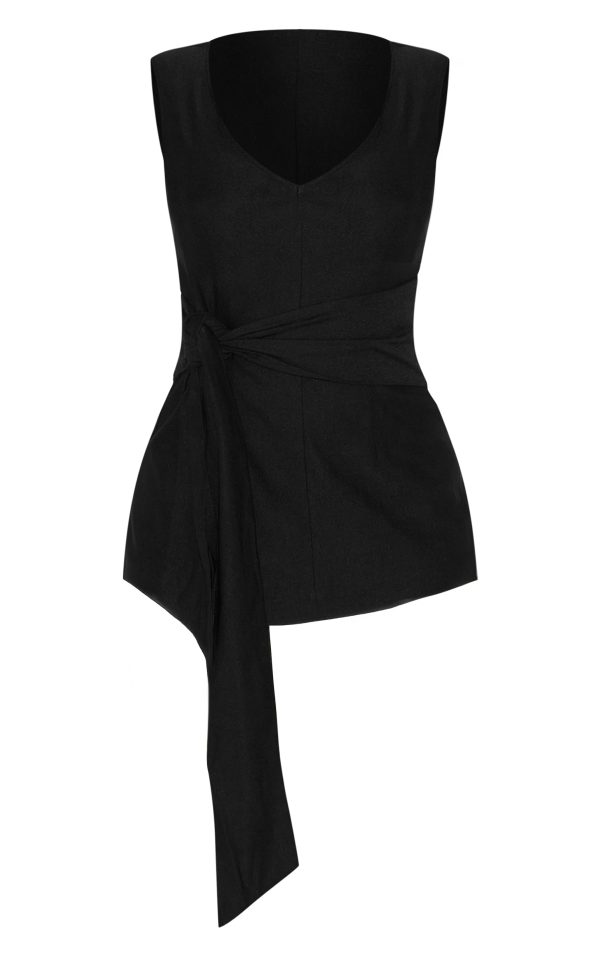 70bdf903aa0300f471fce1e4b4fd2a78ff31400e_CNM3022_5_shape_black_stretch_woven_plunge_front_belted_long_line_top
