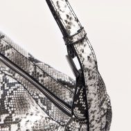 7172d8aead776bcc9befa91fc0949d752e460447_CNL9834_4_snake_print_oversized_pu_slouchy_shoulder_bag
