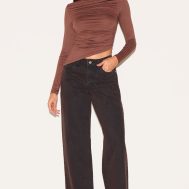 7241041d87f00bc261d0e111e582ac5bc3e48a99_CNM3777_3_mocha_ruched_detail_asymmetric_hem_long_sleeve_top-1